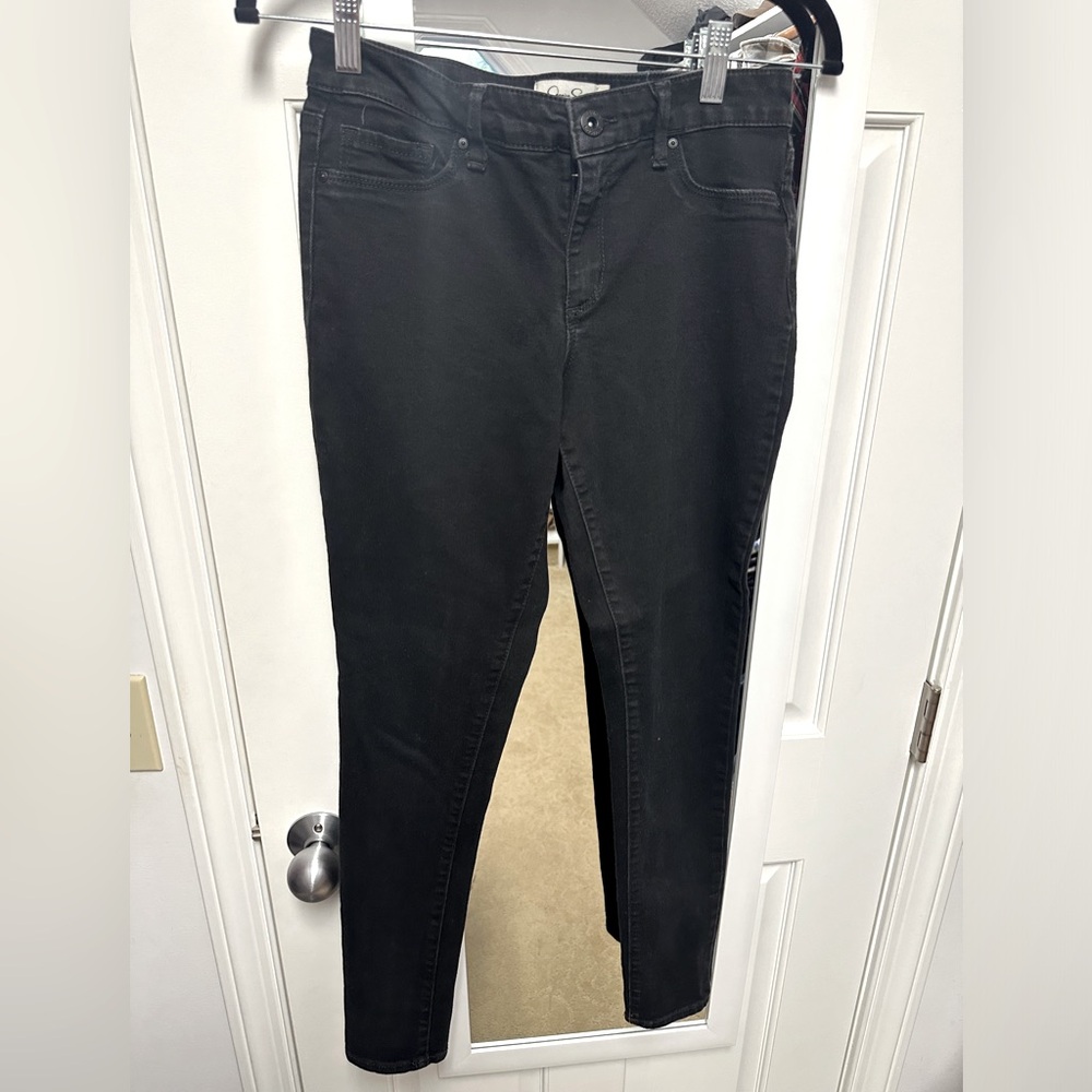 Jessica Simpson Kiss Me Skinny Jeans 28